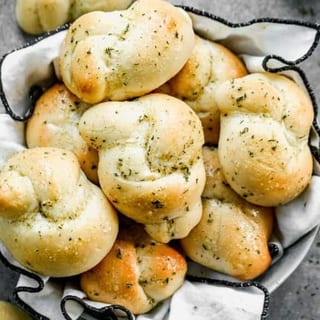 Garlic Knots
