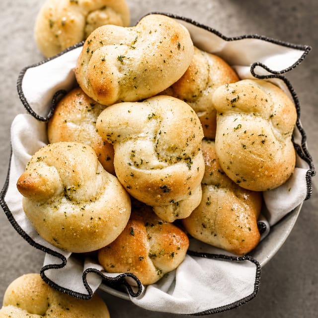 Garlic Knots.